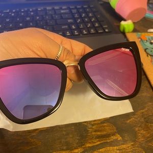 ‼️SOLD‼️ Quay Sunglasses 🕶
